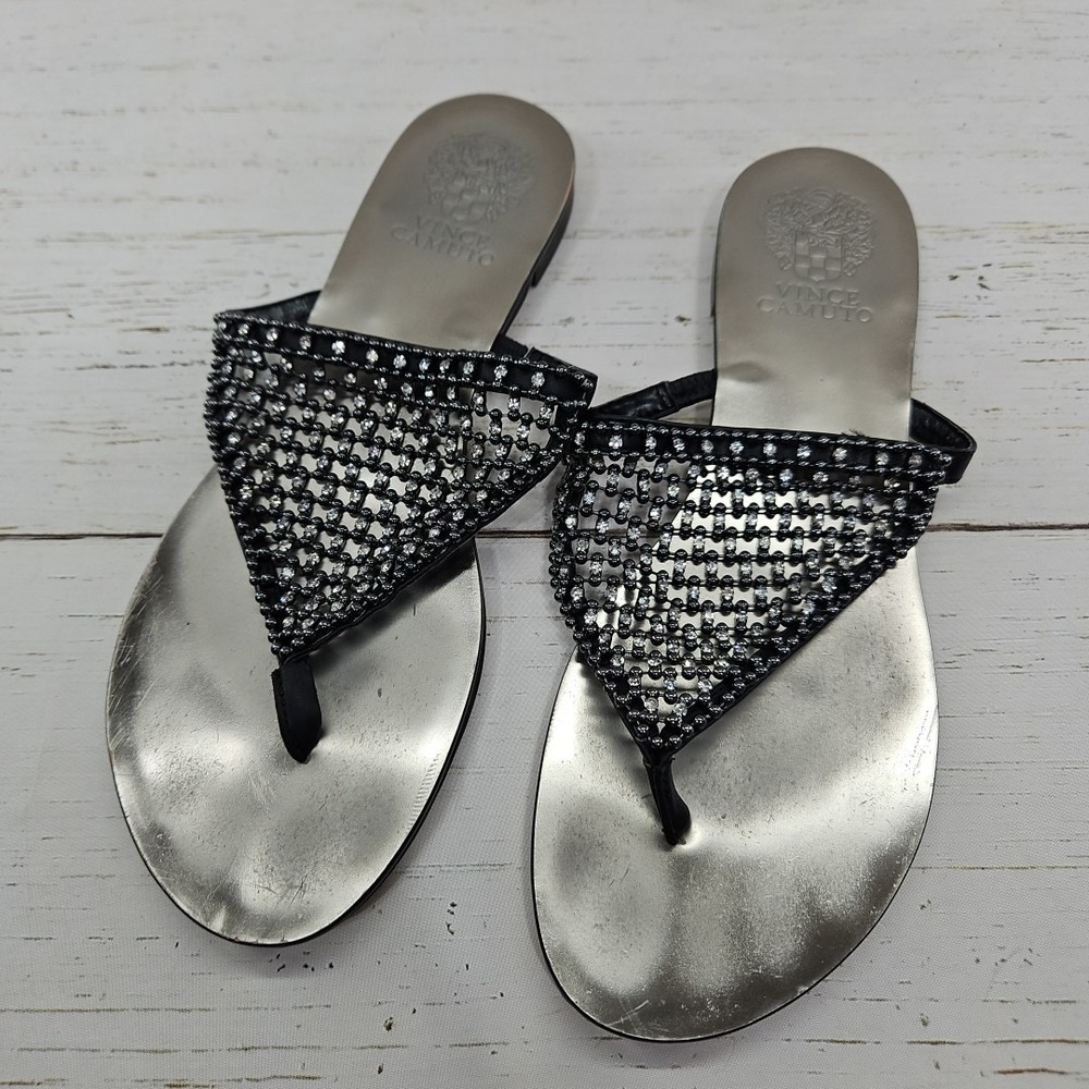 Vince Camuto Size 7.5 Black White Beaded Flip‎ Flop Flat Sandal